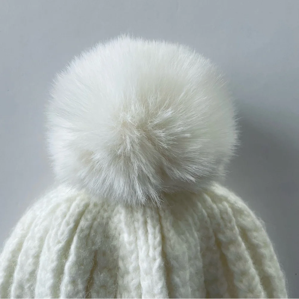 Vince Camuto Cozy Off White Knit Pom Women’s Beanie